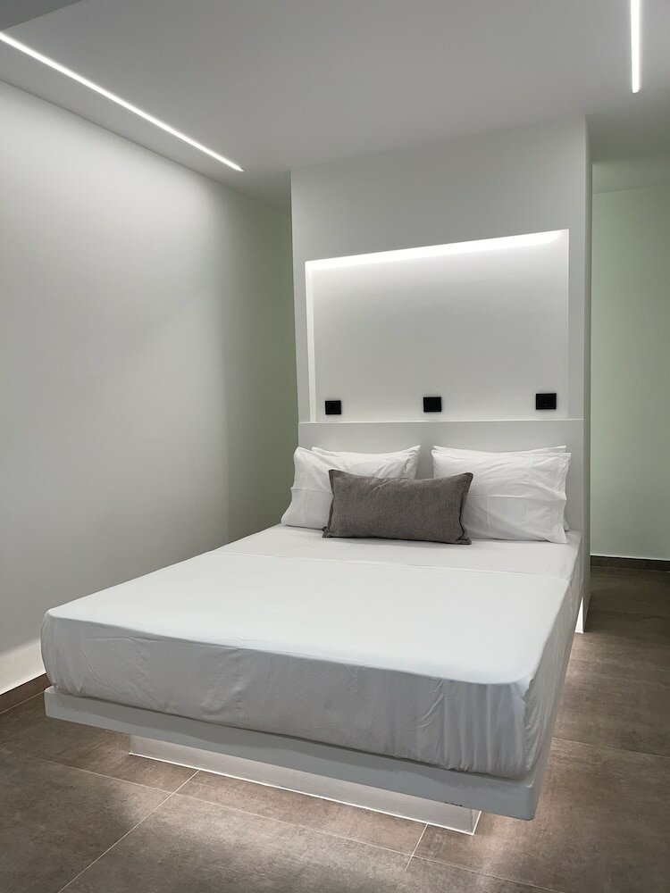 Фото Aneliz Paros