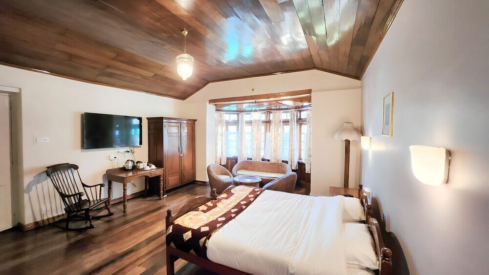 Фото Ivanhoe Hotel A Heritage Property