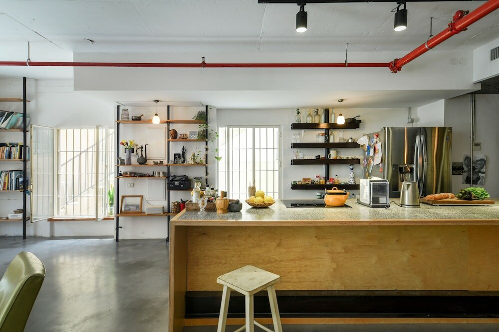 Фото Unique and Spacious 2br Apt with Terrace