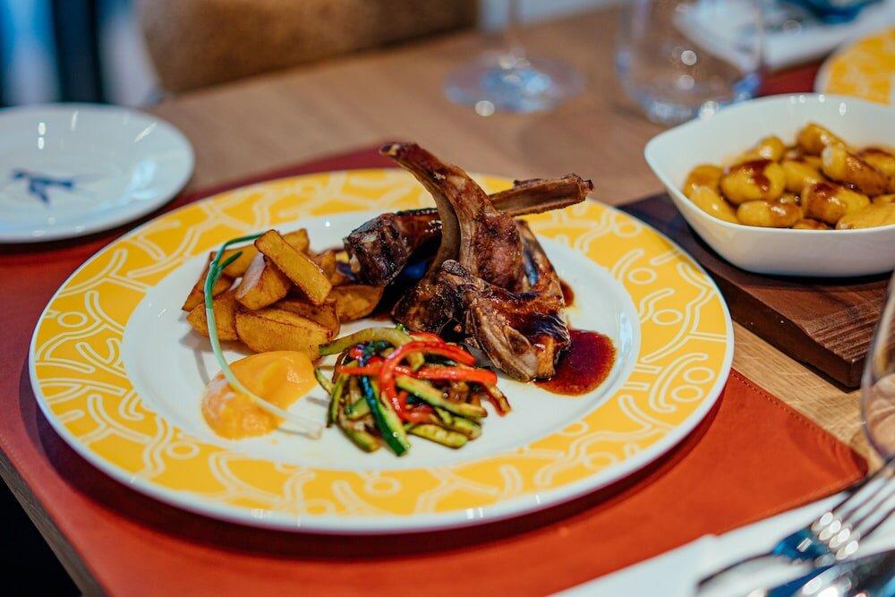 Фото Emotheo Heritage Hotel