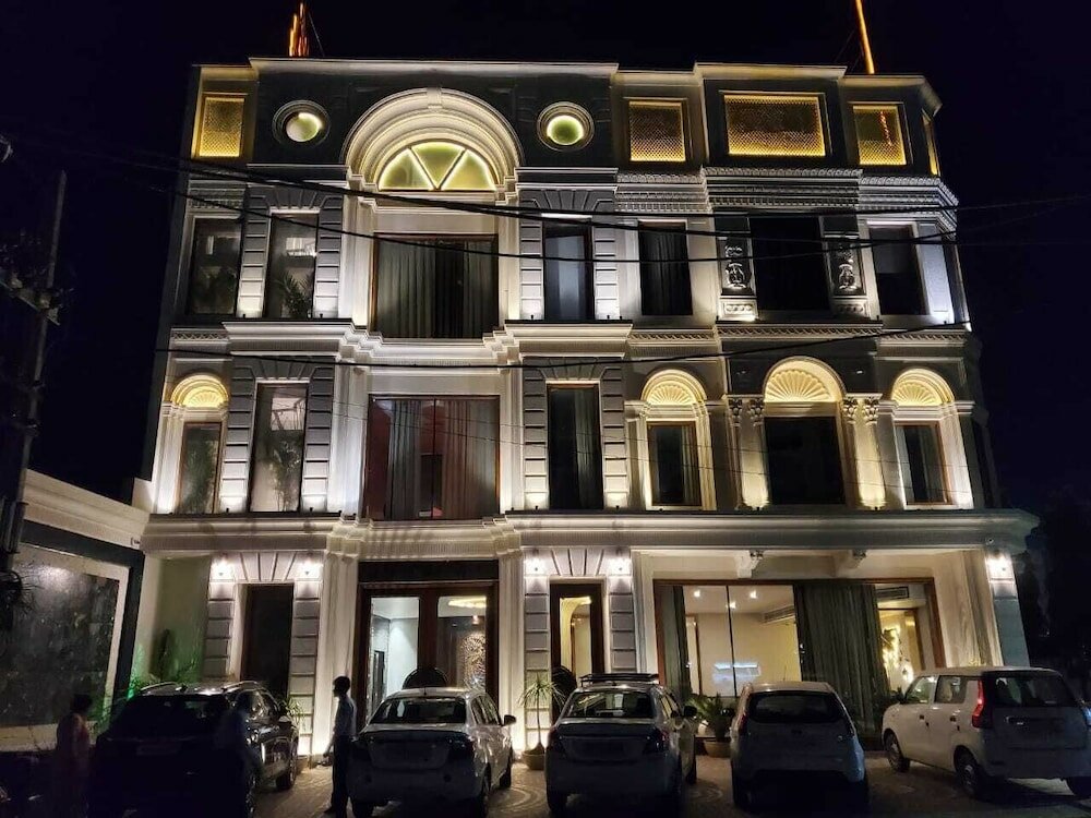 Фото отеля 1