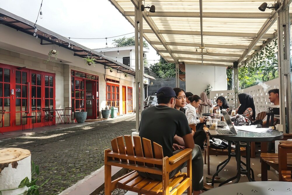 Фото Super Oyo 92134 Bogor Guest House Syariah