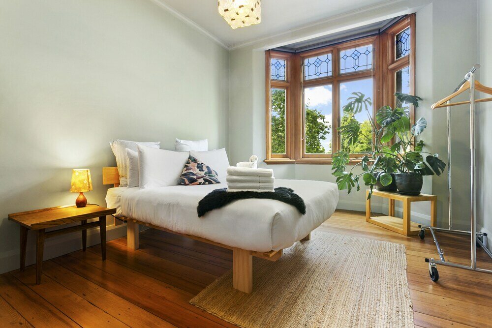 Фото Heritage Apartment on City Fringe