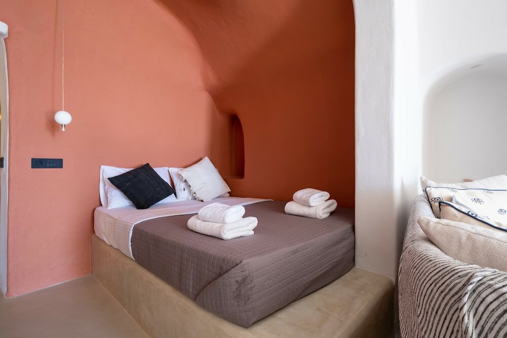 Фото SantorOia Luxury Suites