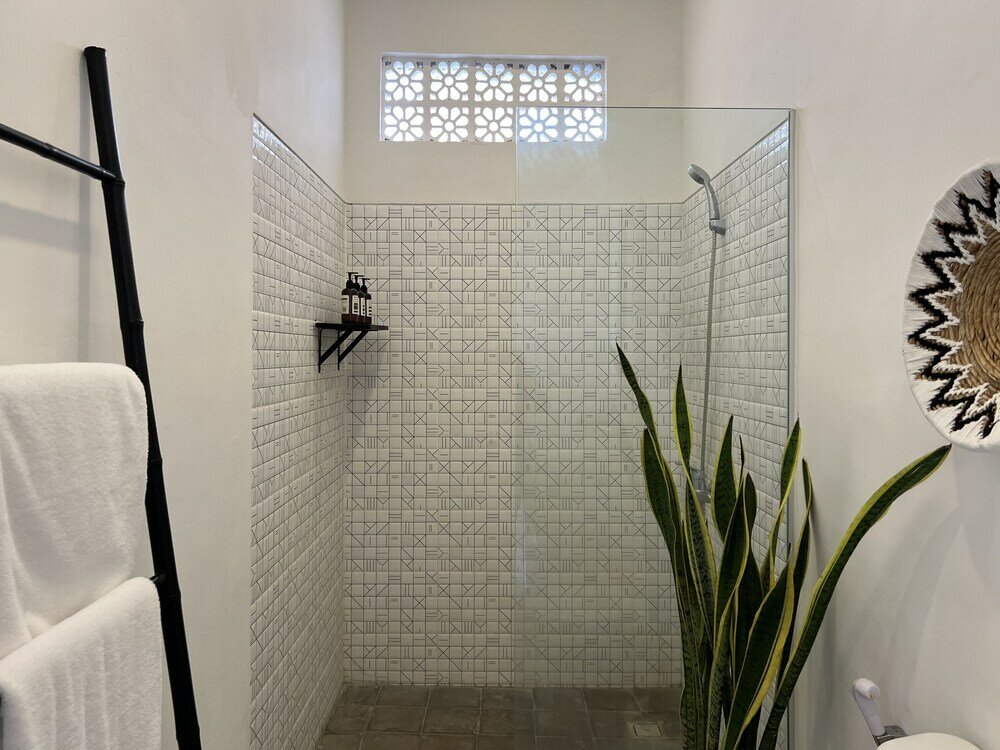 Фото Villa Roman & Alena Canggu