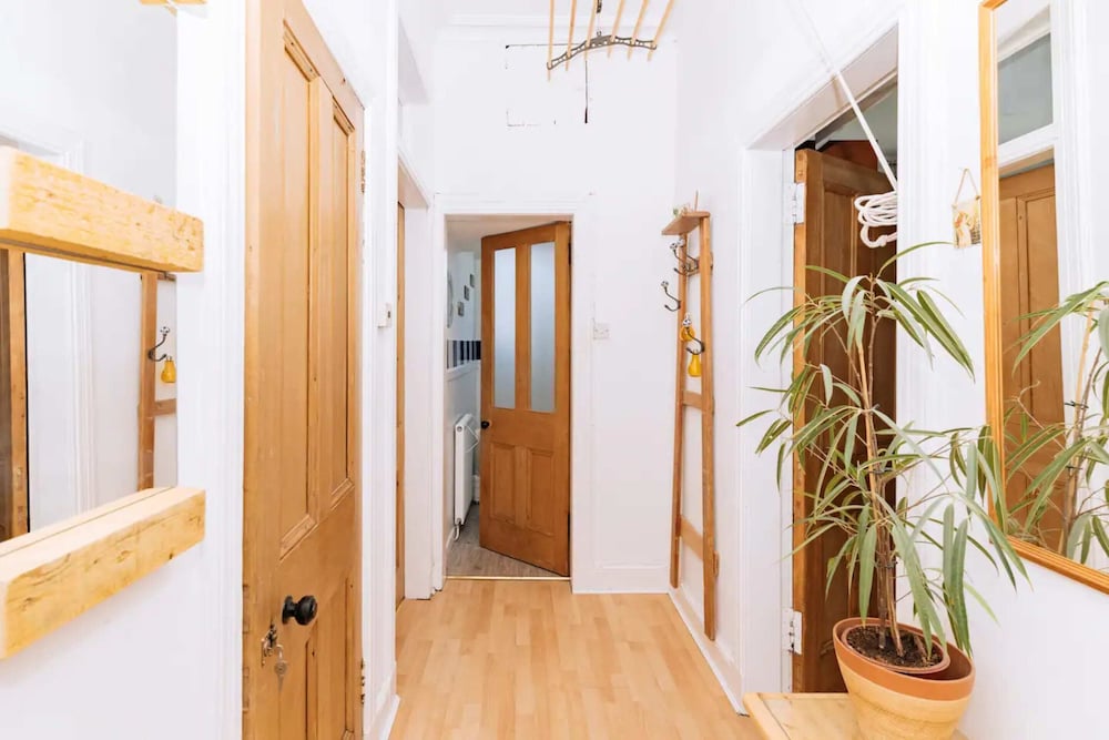 Фото Bright & Spacious 2bd Flat -edinburgh Ardmillan