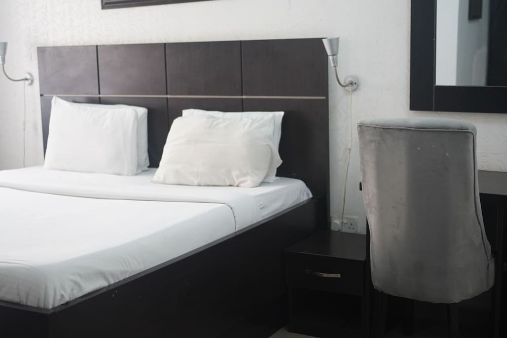 Фото Bjorne Suites