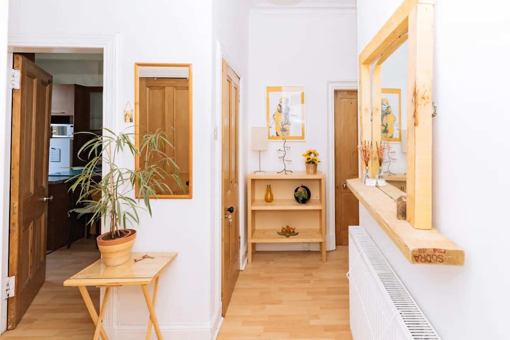 Фото Bright & Spacious 2bd Flat -edinburgh Ardmillan