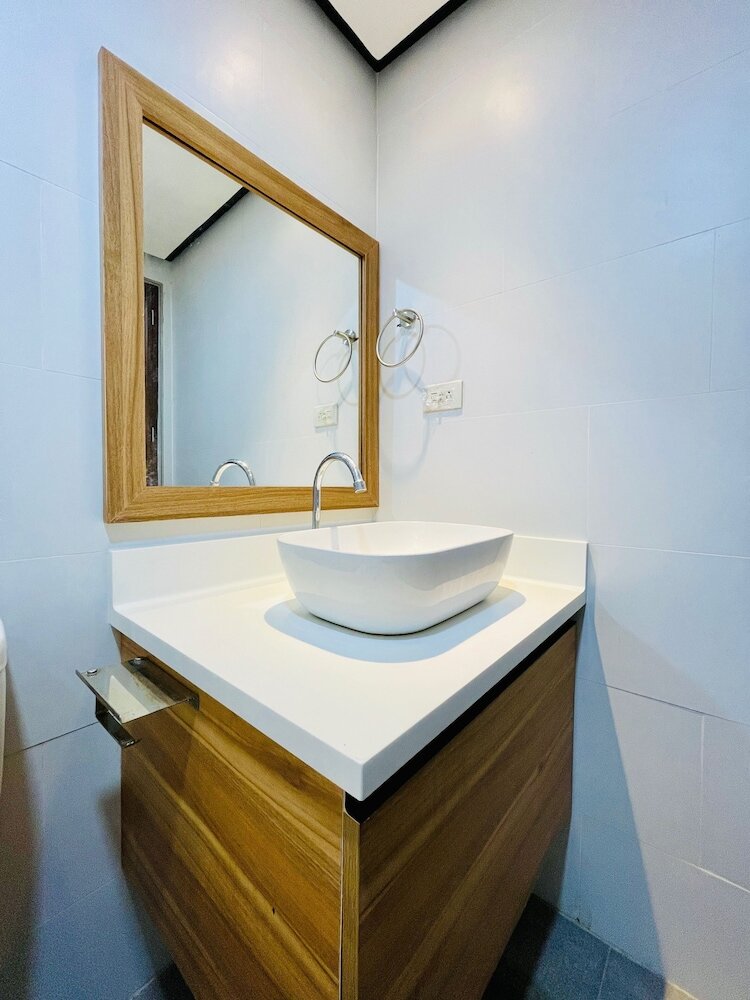 Фото Oyo 982 Boulevard Pension House