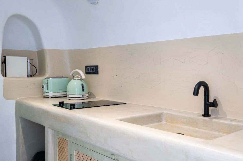 Фото SantorOia Luxury Suites