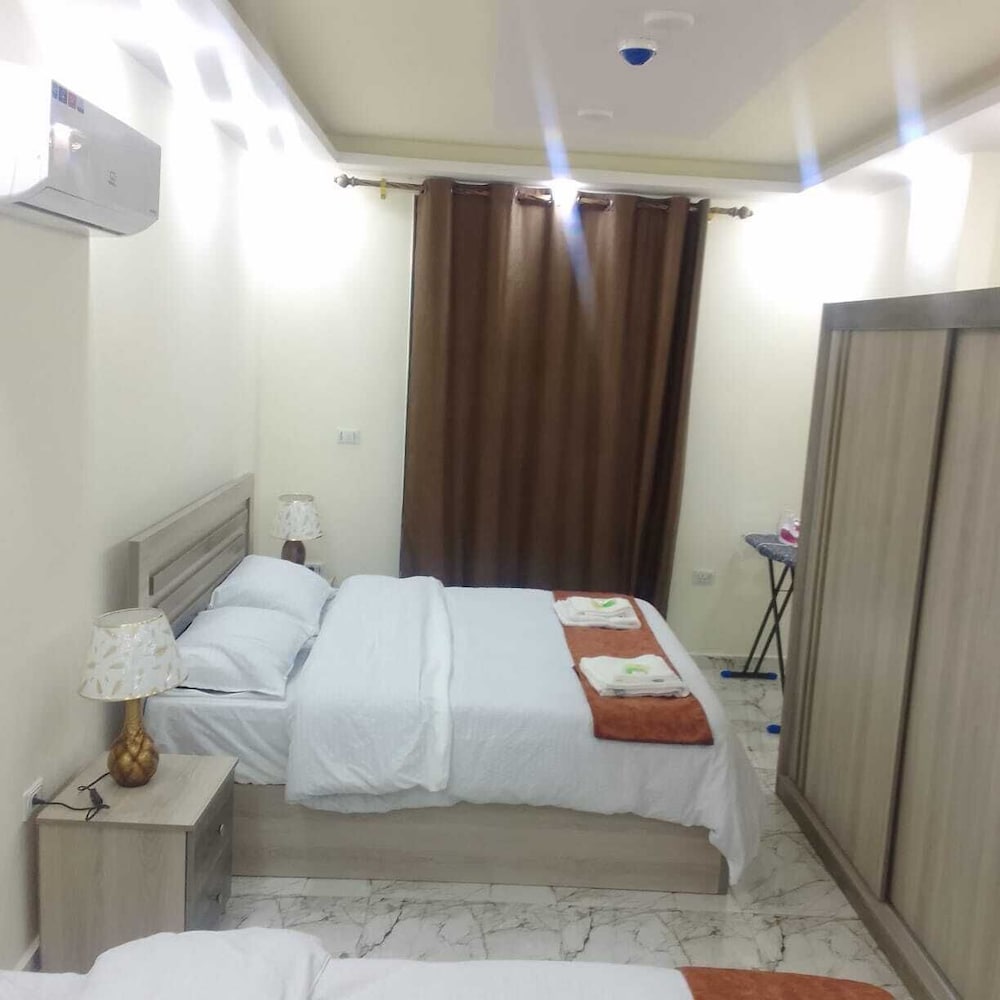 Фото Jerash Apart Hotel