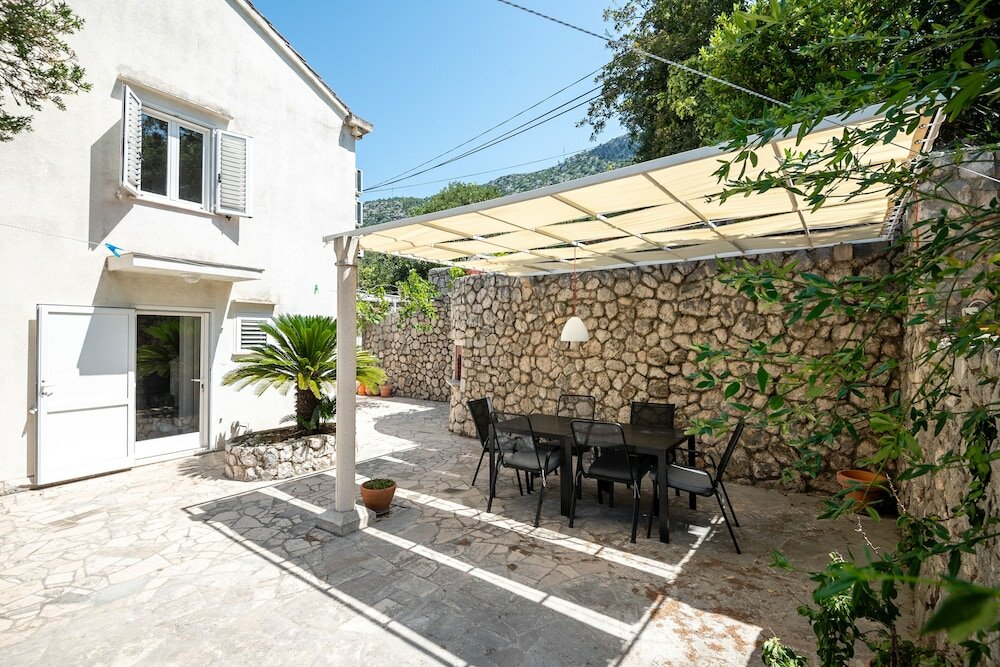 Фото Holiday Home Zaton