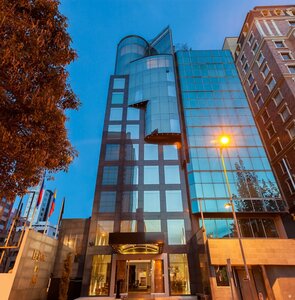 Гостиница Le Parc Hotel, Beyond Stars