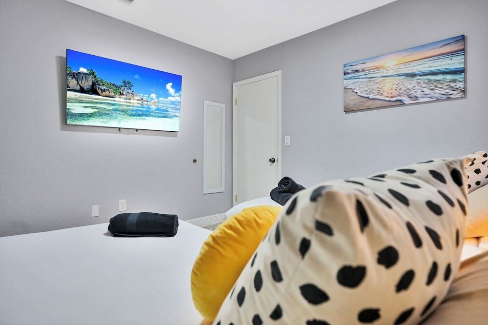 Фото 4 to 23 Guests GameRoom 2 Kitchens Bar BBQ