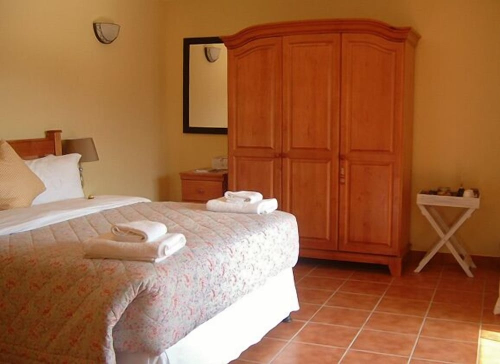 Фото The Saffron House