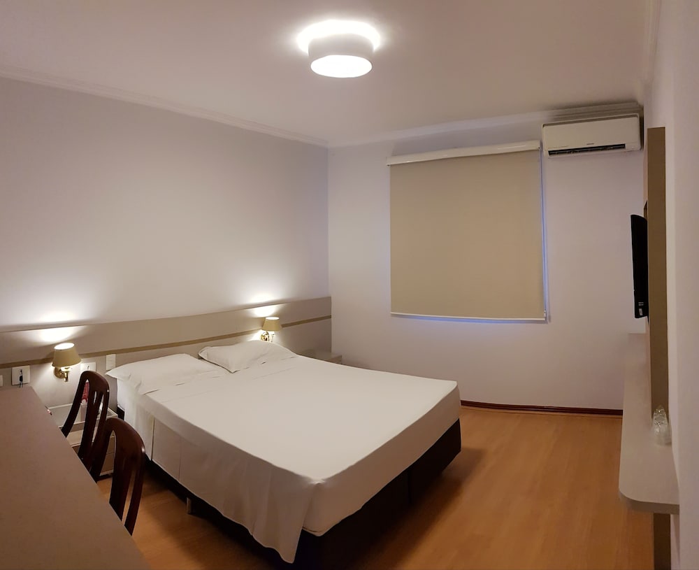 Фото Lizon Curitiba Hotel