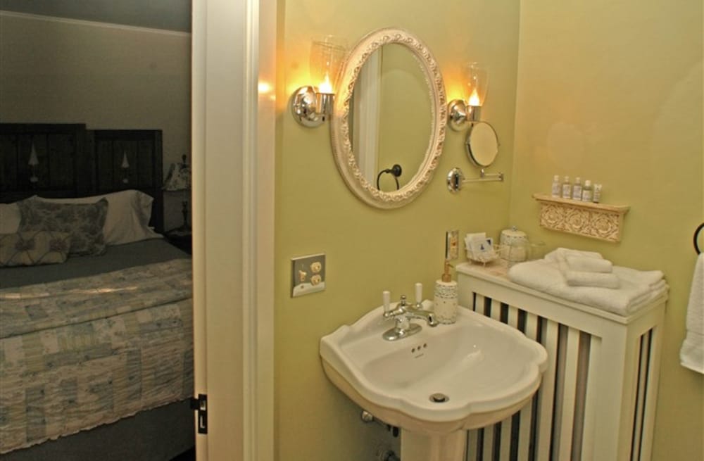 Фото Benjamin F. Packard House