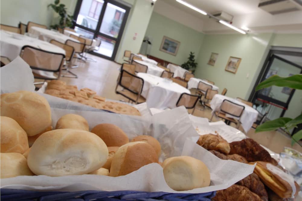 Фото Albergo Bianchi Stazione