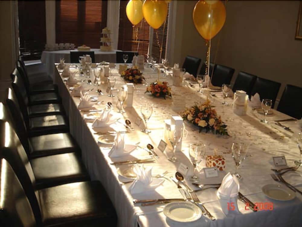 Фото Amblehurst Hotel