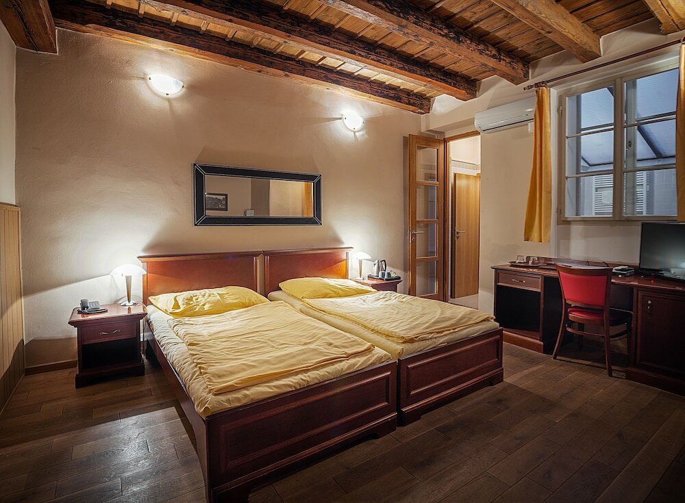 Фото Hotel & Residence U Tri Bubnu