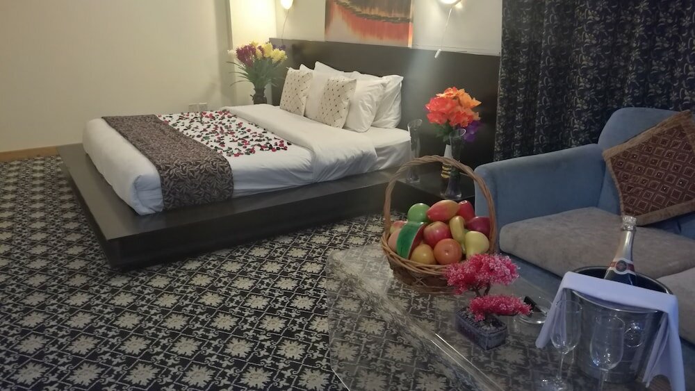 Фото Phoenicia Tower Hotel