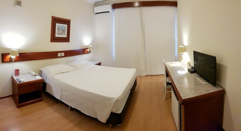 Фото Lizon Curitiba Hotel