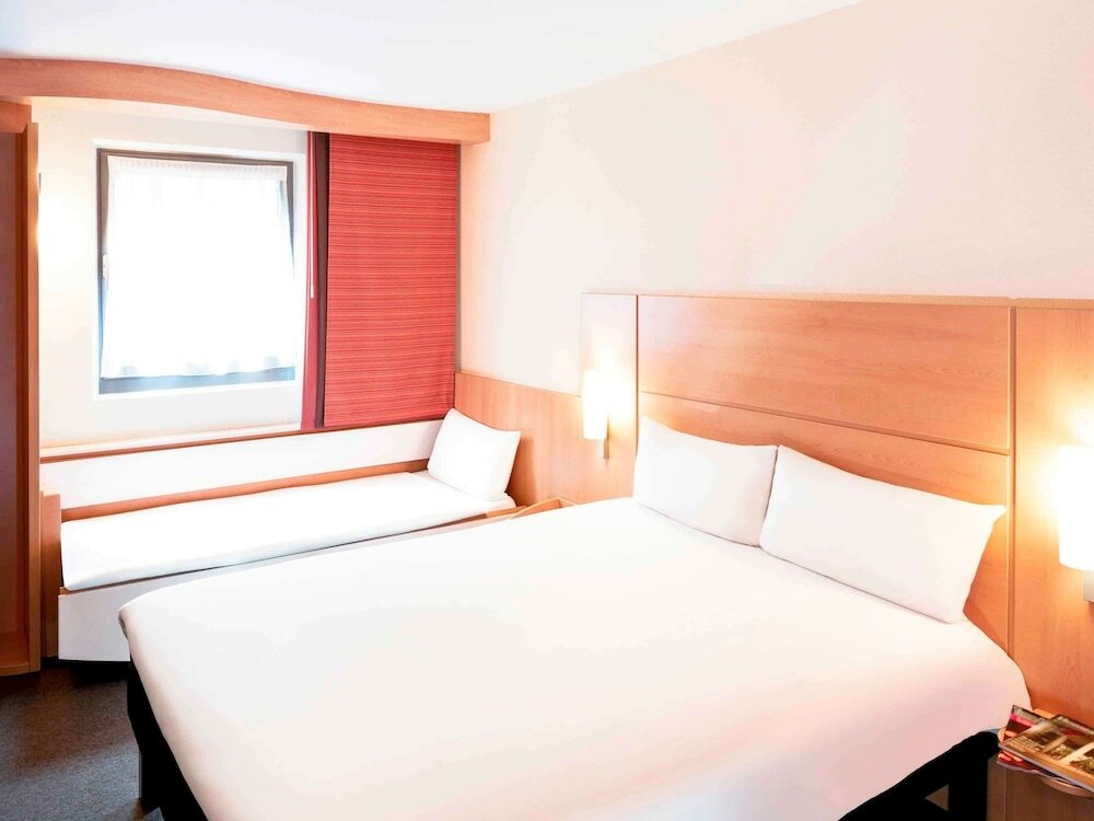 Фото Ibis London Elstree Borehamwood