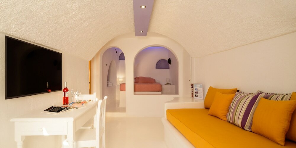 Фото Abyssanto Suites & SPA