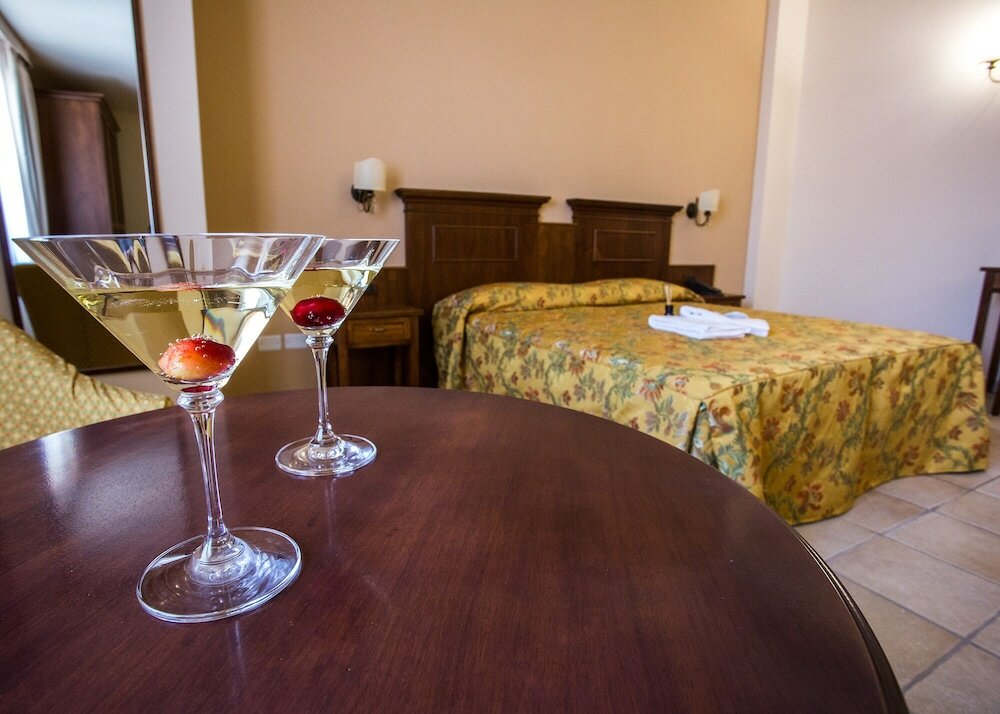 Фото Fontanella Hotel