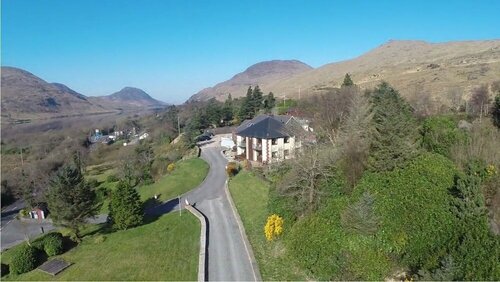 Гостиница Kylemore Pass Hotel