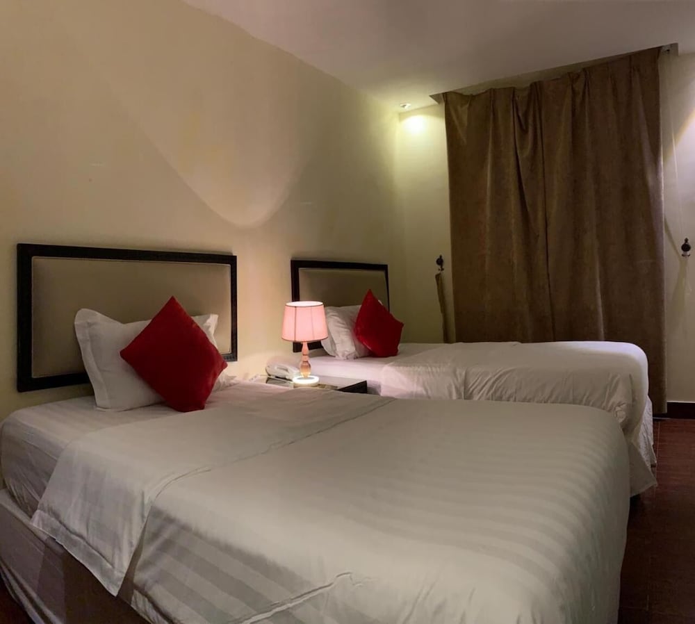 Фото Mirage Hotel