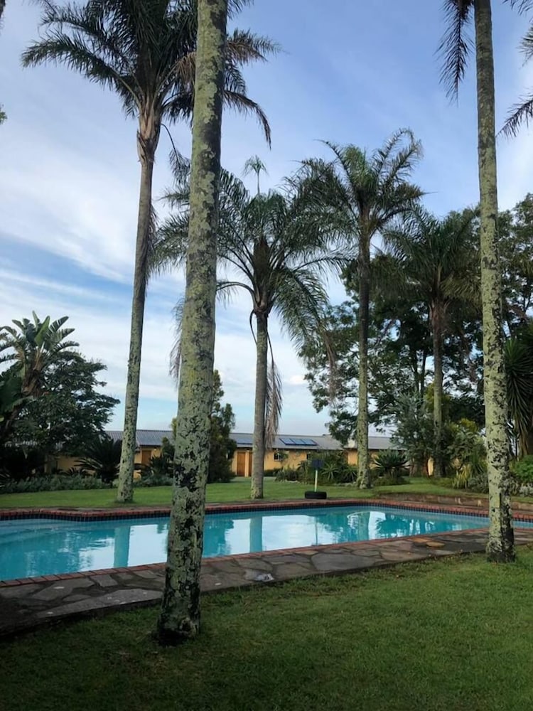 Фото Emoyeni Country Lodge