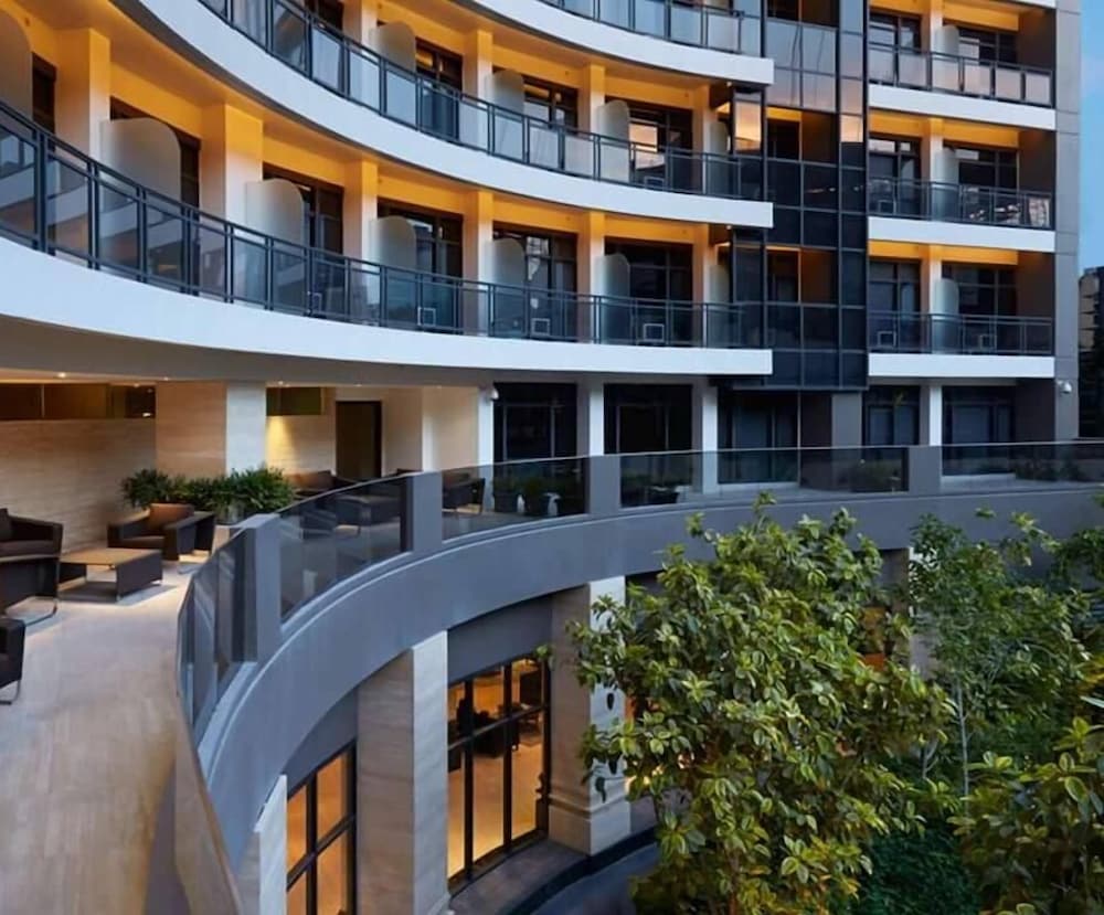 Фото Seven Doors in Gramercy Makati