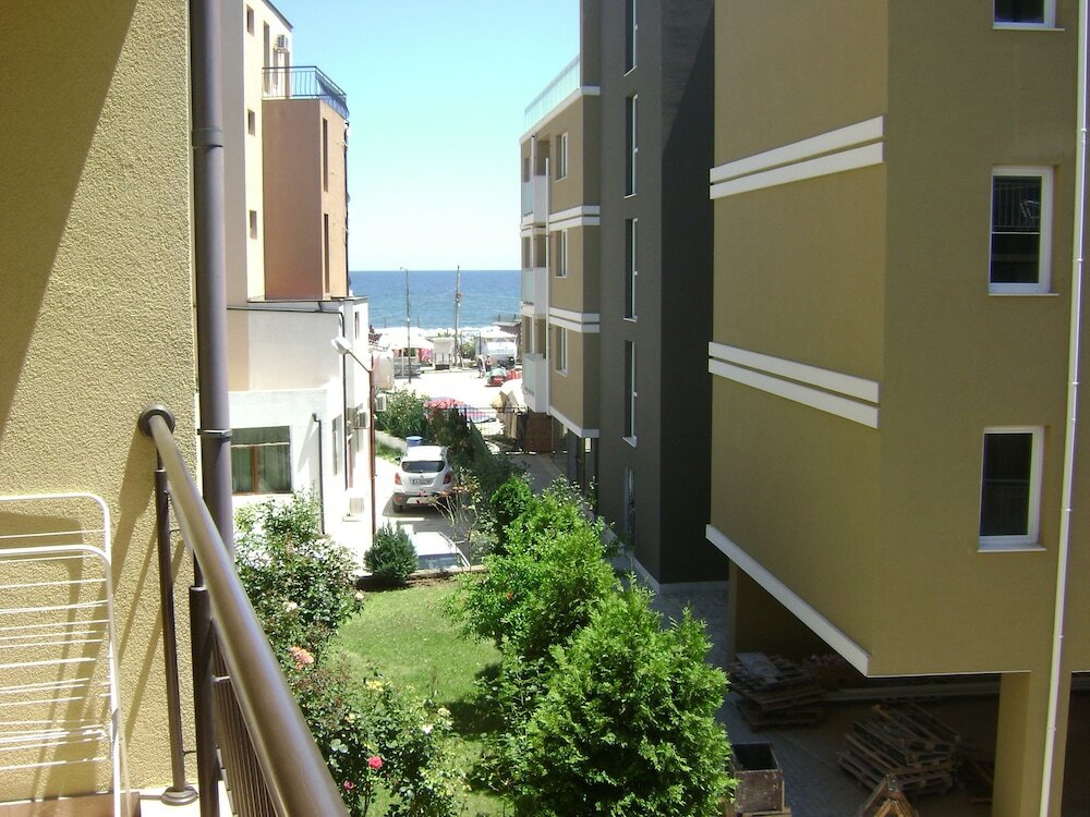 Фото Family Hotel Kandrovi