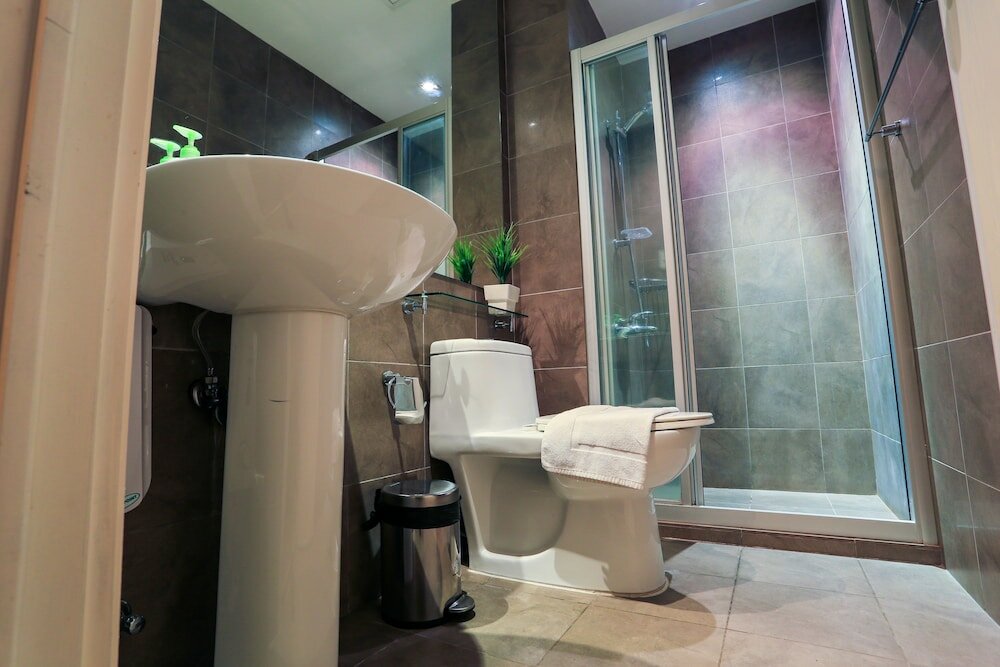 Фото Seven Doors in Gramercy Makati