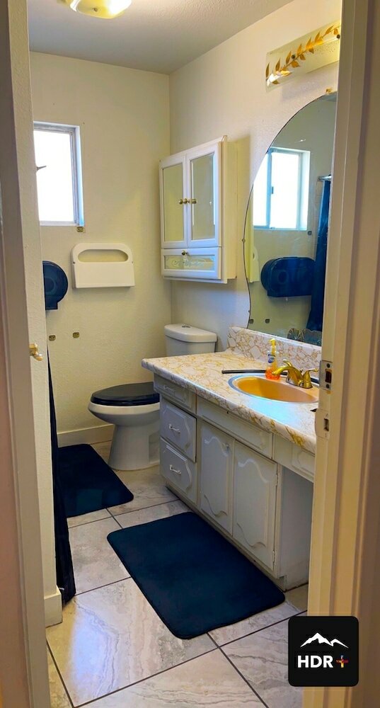 Фото The Yellow Penthouse