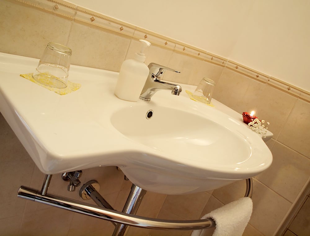 Фото L'incontro Suite B&b