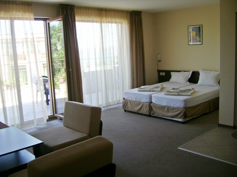 Фото отеля 3