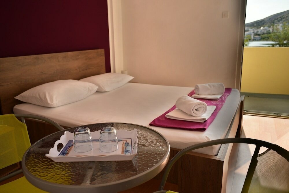 Фото Rooms and apartments Galeb