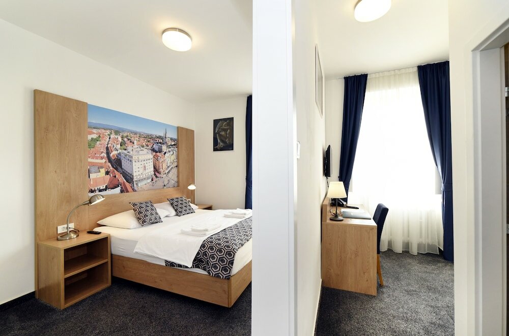 Фото Hotel Orient Zagreb