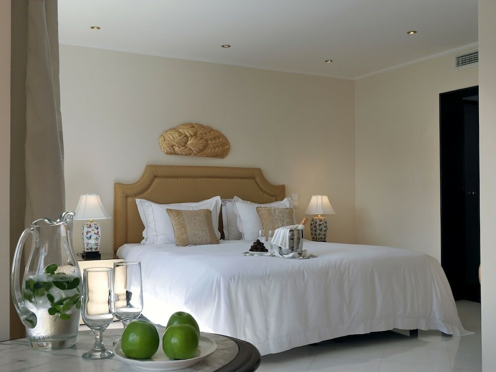 Фото Out Of The Blue Resort & SPA