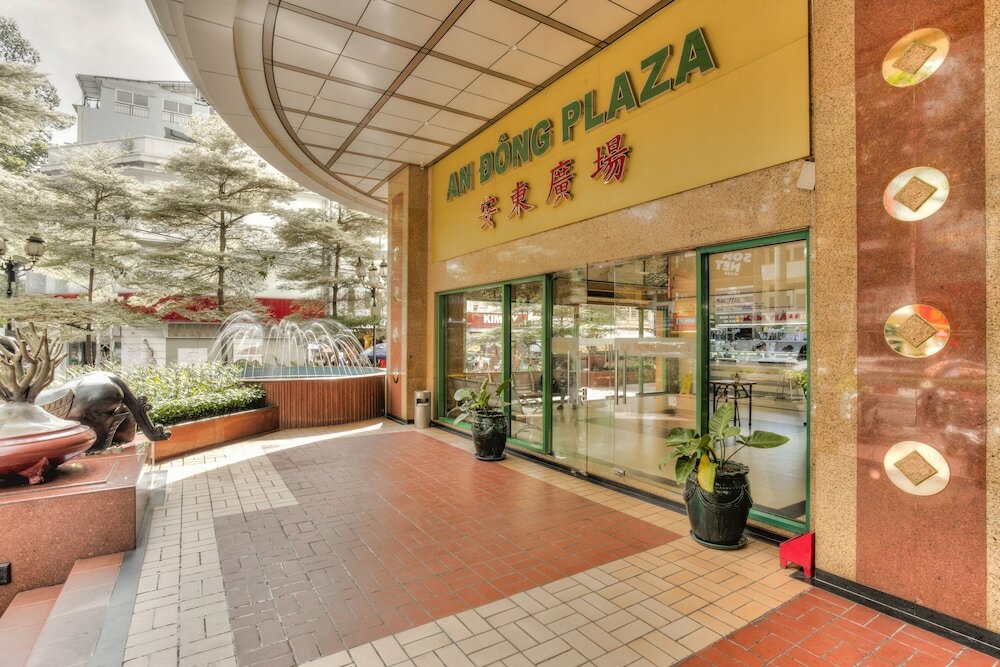 Фото Windsor Plaza Hotel