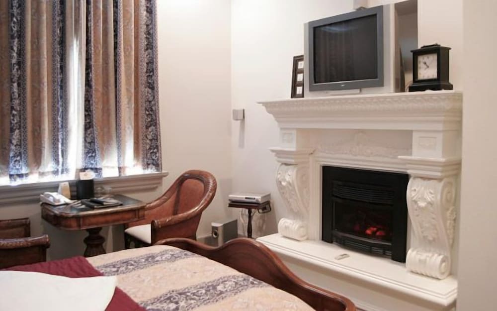 Фото Chateau Avalon, Ascend Hotel Collection