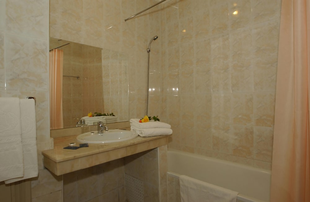 Фото Imperial Holiday Hôtel & SPA