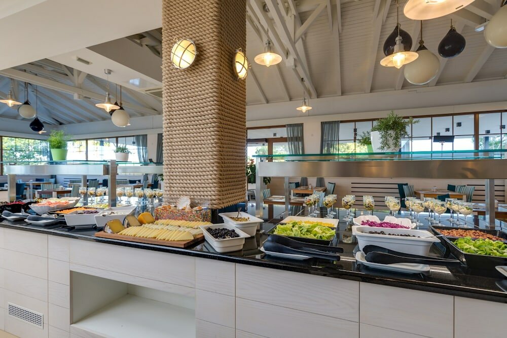 Фото Valamar Club Tamaris Resort