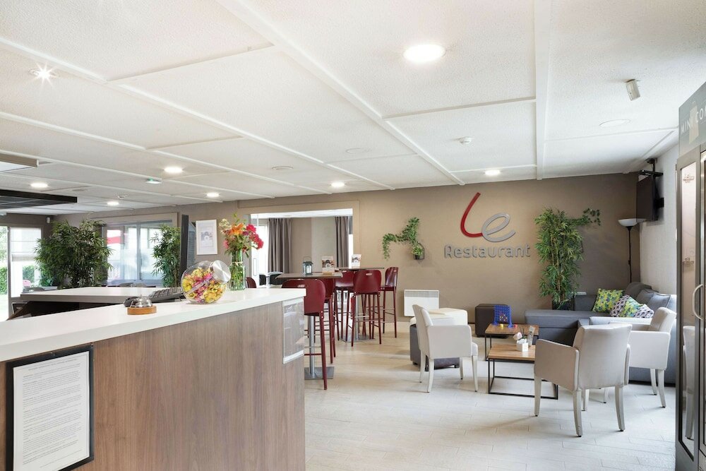 Фото Campanile Morangis Orly