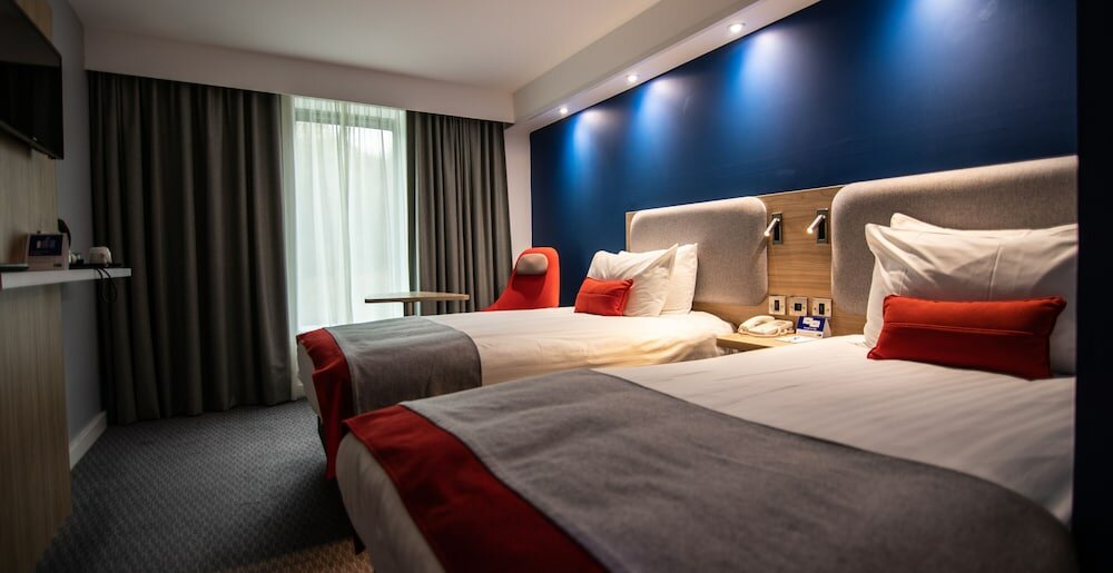 Фото Holiday Inn Express London Stansted Airport, an Ihg Hotel