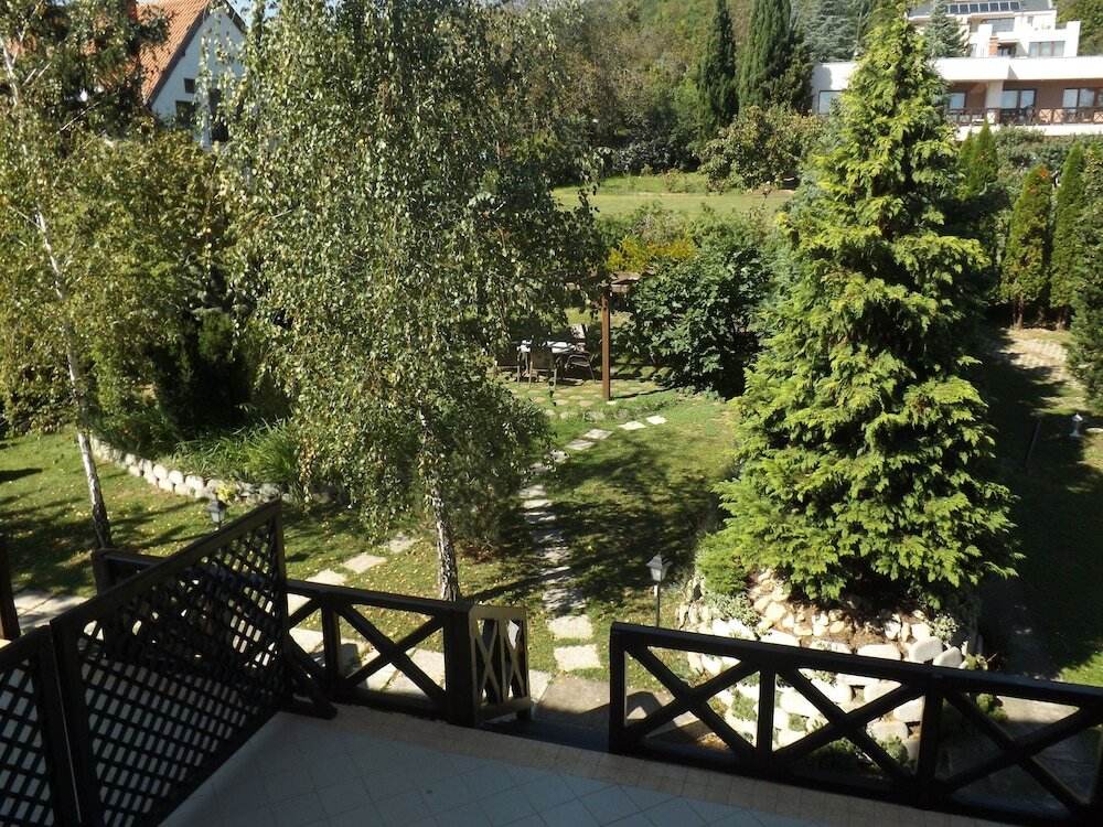 Фото Helios Apartman Hotel