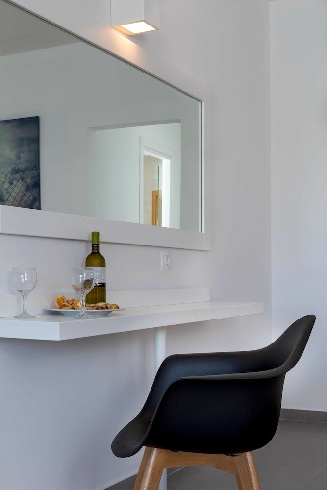 Фото Cape Kanapitsa Hotel & Suites