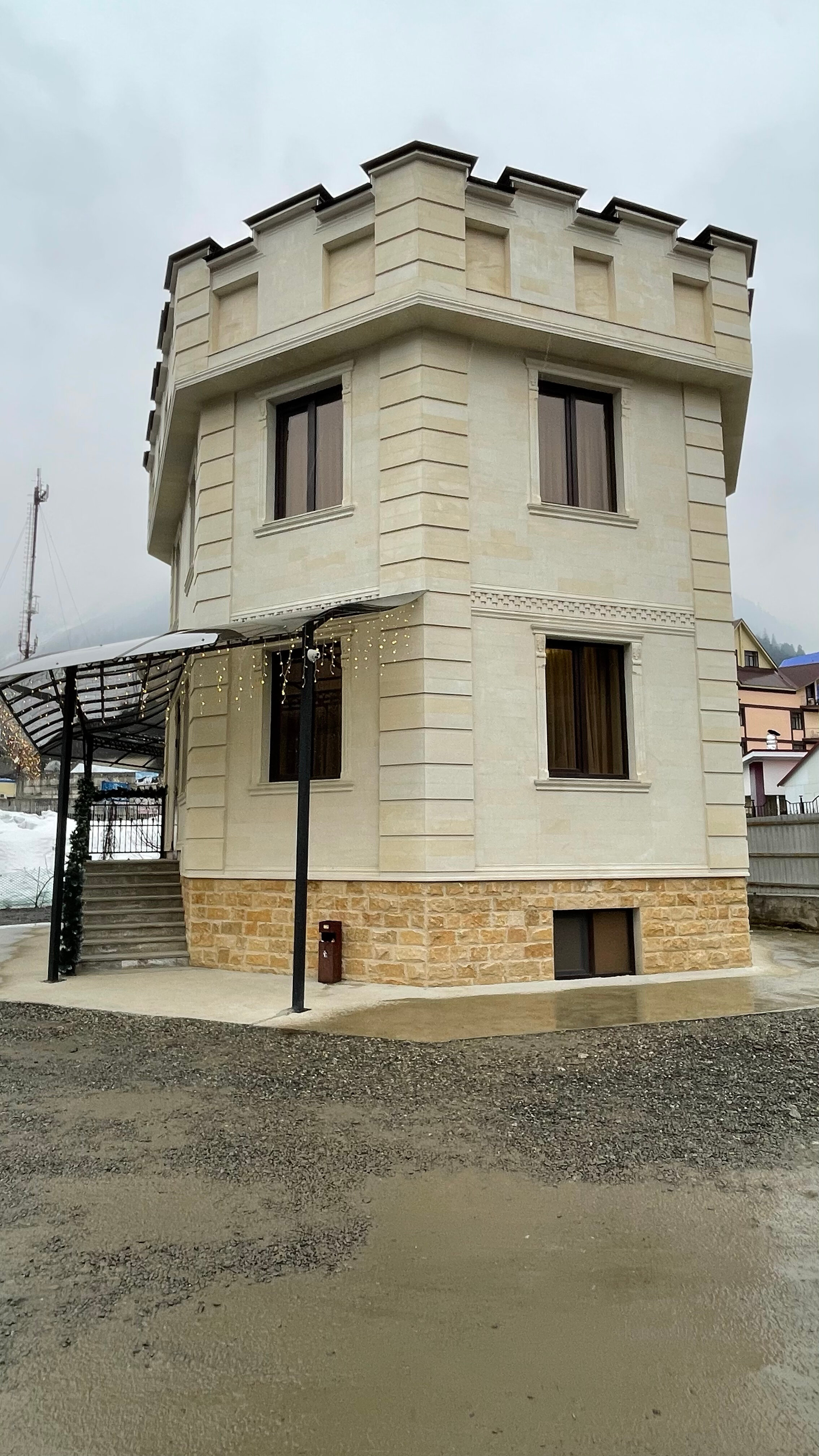 Фото отеля 2